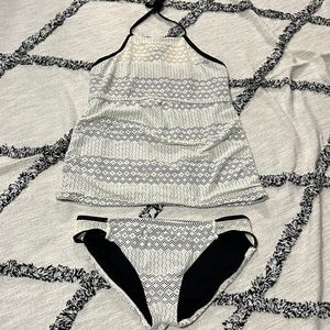 Apt. 9 White and Black Patterned Tankini Bikini Set
